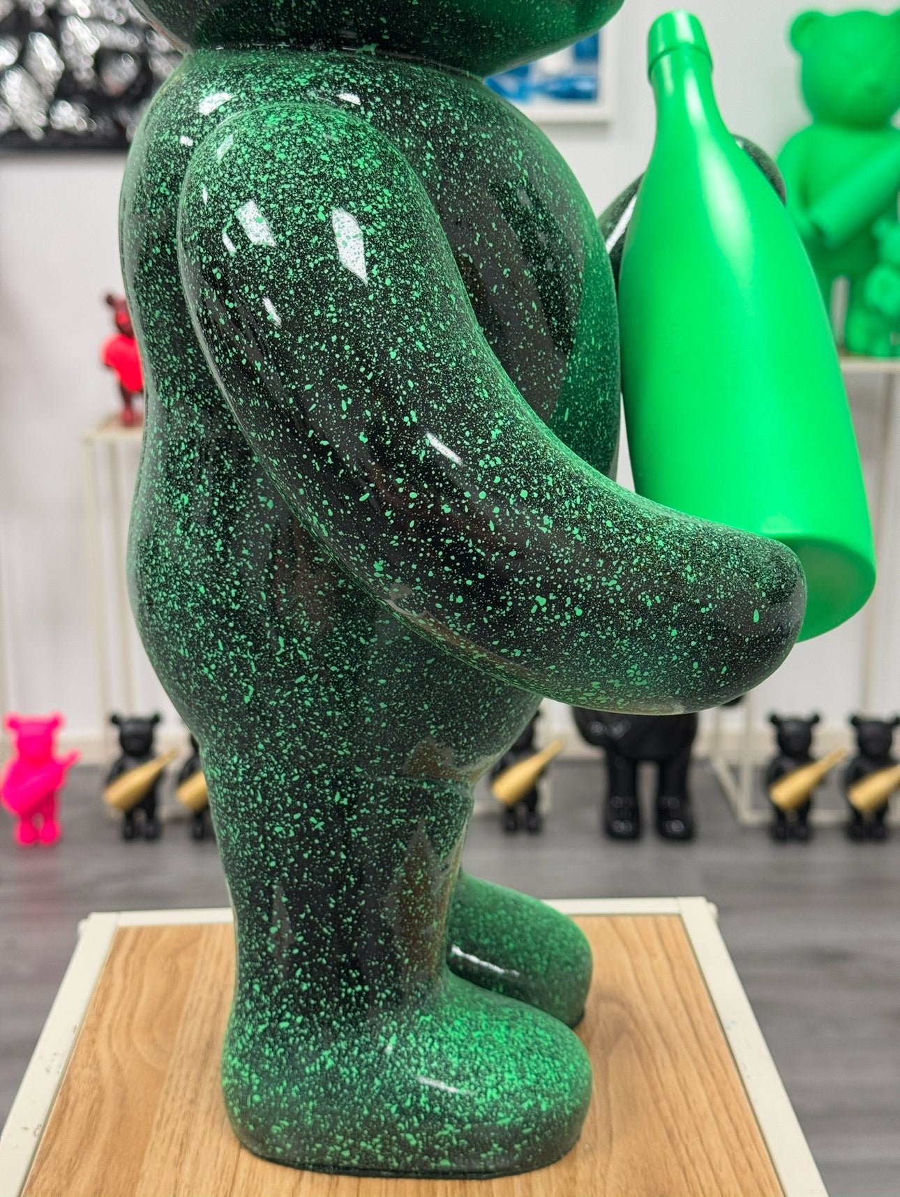 Champagne bear Jade