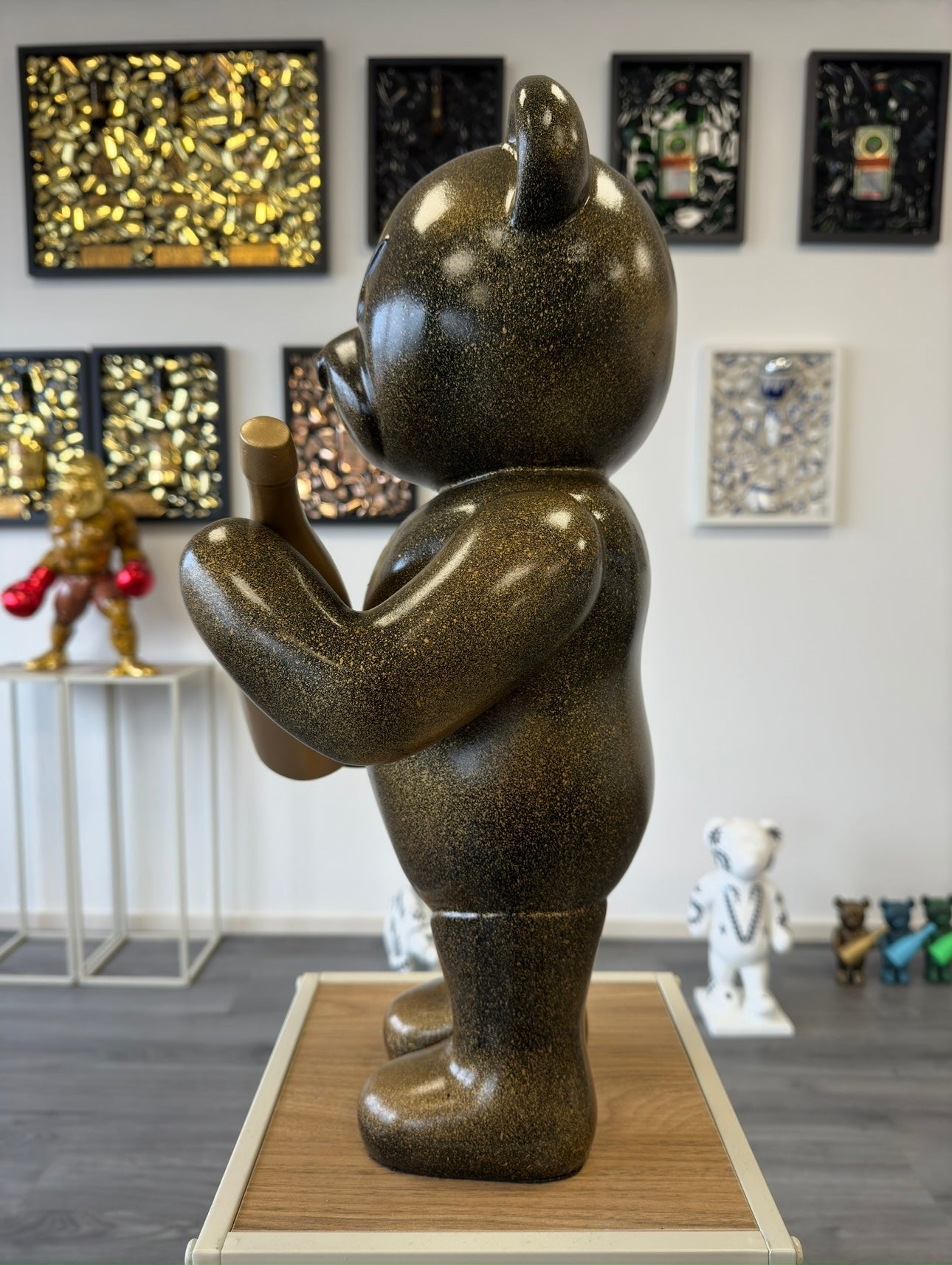 Champagne bear Henry