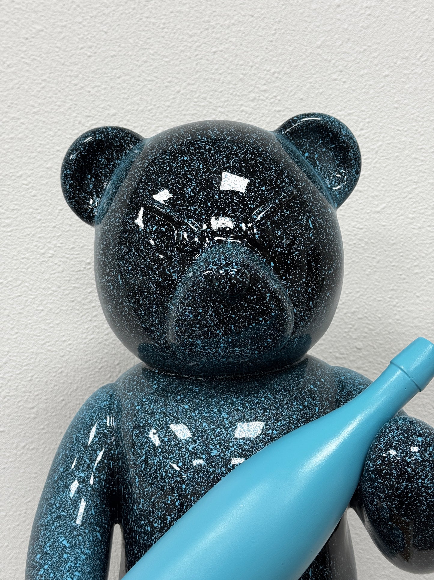 Champagne bear Kiko