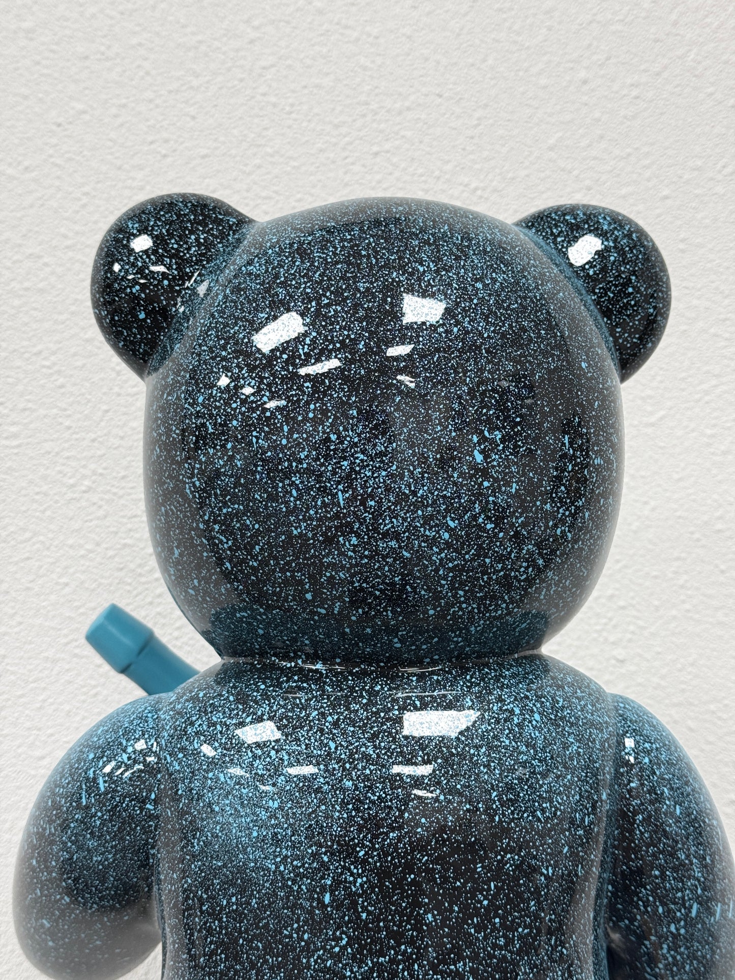Champagne bear Kiko