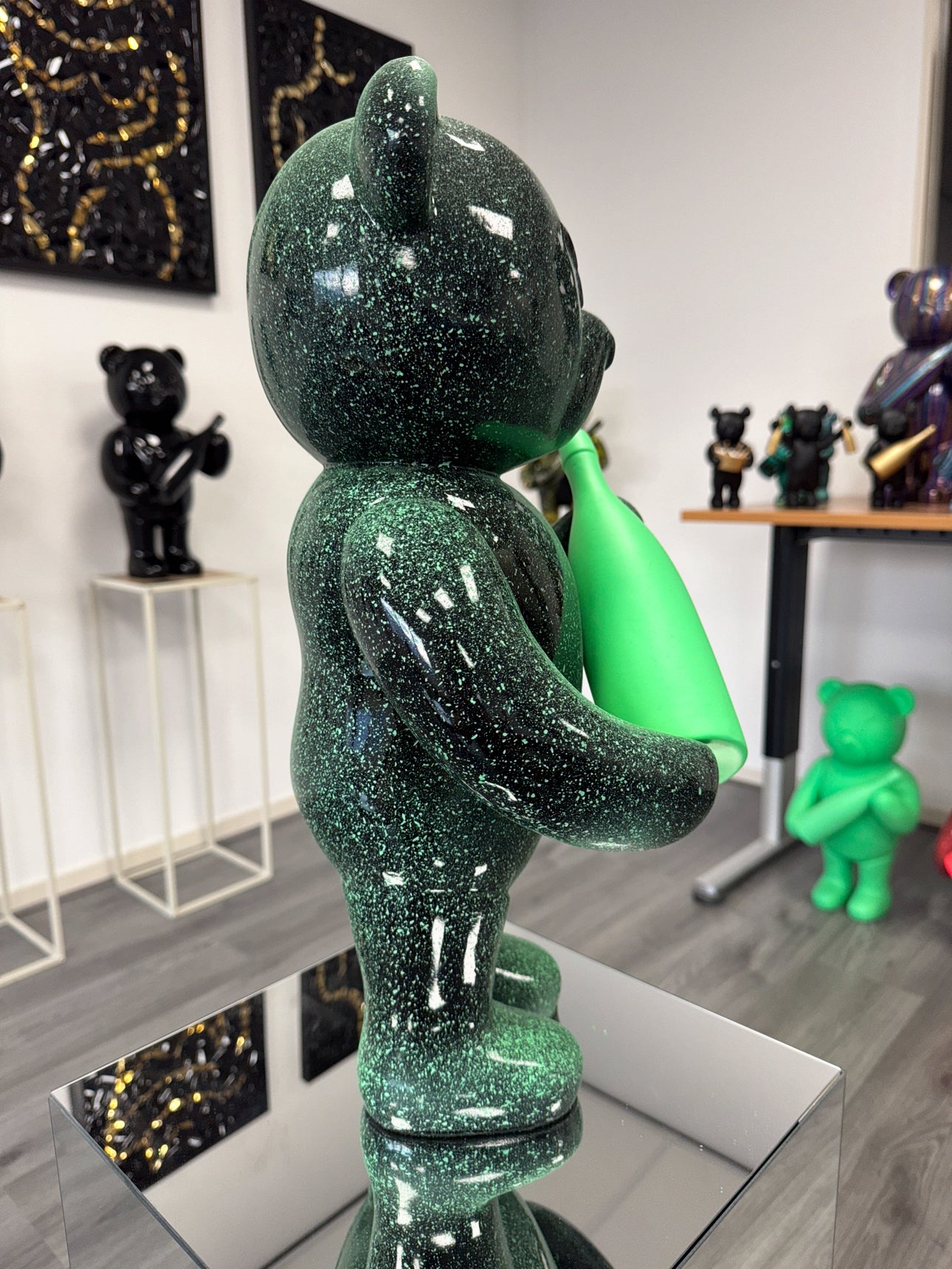 Champagne bear Jade