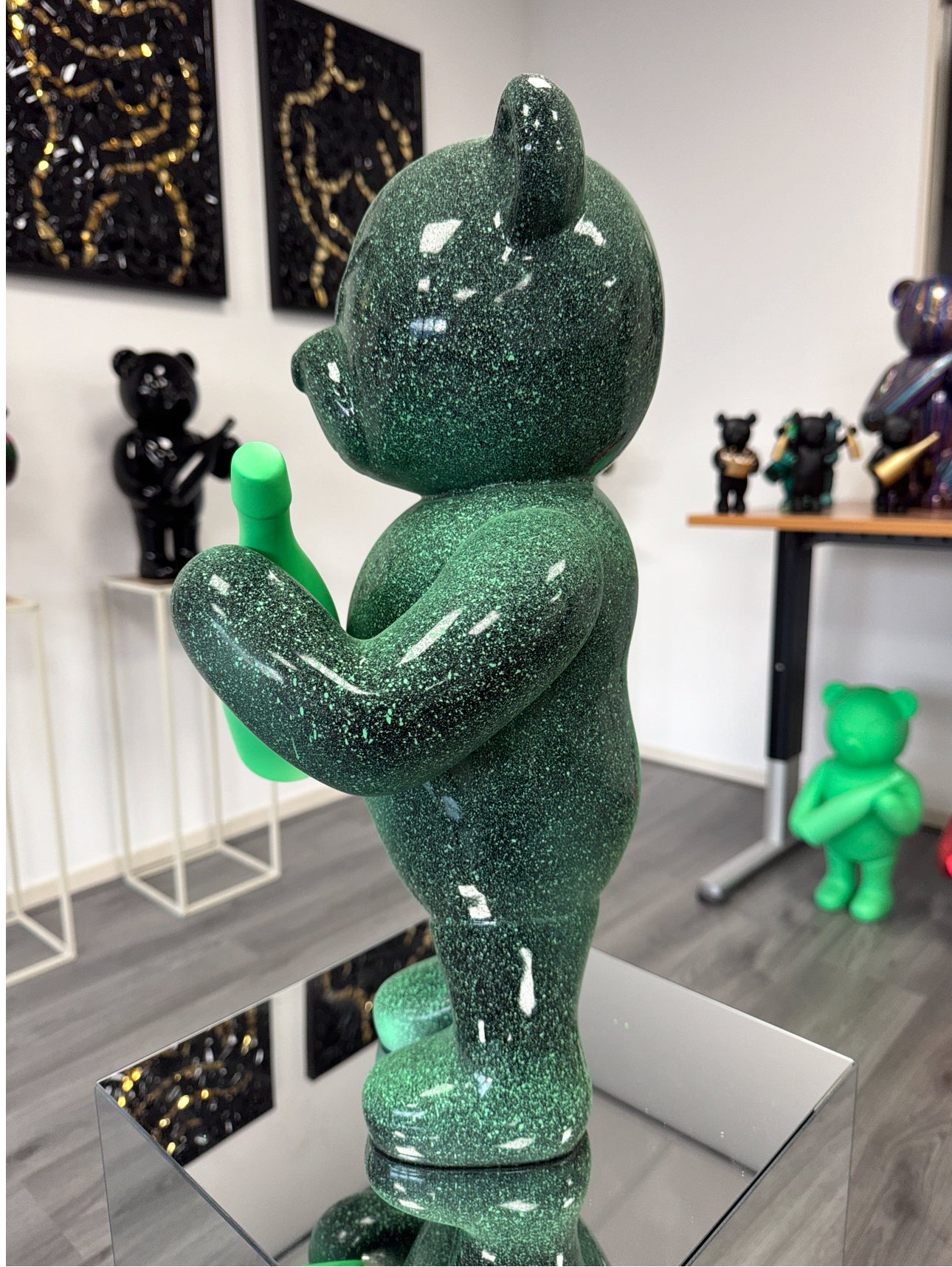 Champagne bear Jade